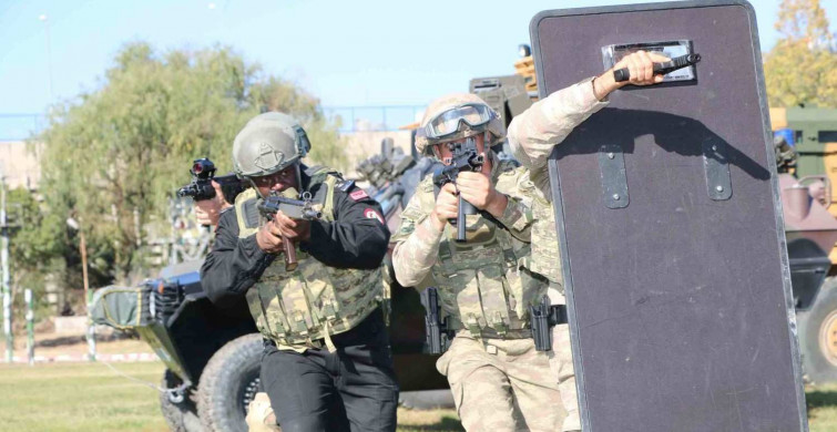 JÖAK 'Jandarma Özel Asayiş Komutanlığı' nedir görevleri nelerdir? JÖAK timi hangi silahları kullanır? JÖAK olma şartları ve çalışma koşulları