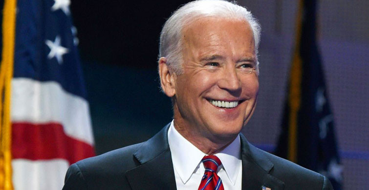 Joe Biden Twitter Hesabından Chrissy Teigen'i Takip Etti