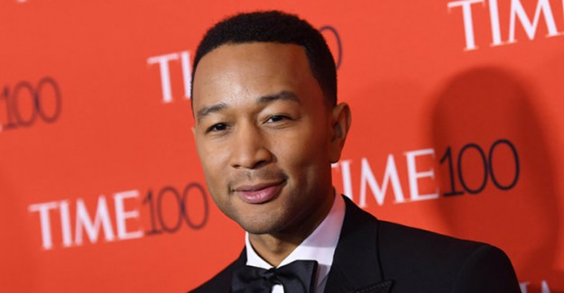 John Legend Doğum Gününü Kardashian Ailesiyle Kutladı