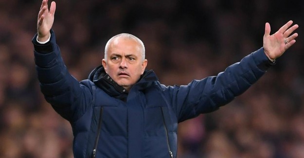 Jose Mourinho, Premier Lig'deki Teknik Direktörleri Eleştirdi