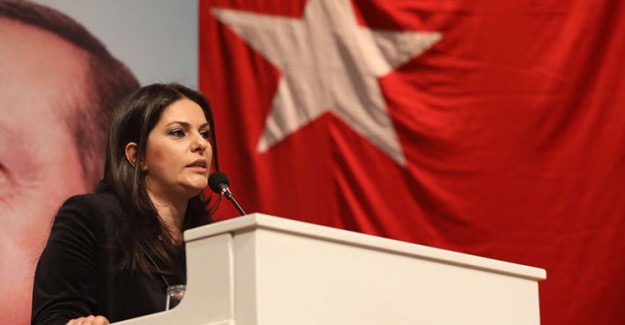 Jülide Sarıeroğlu Kimdir?