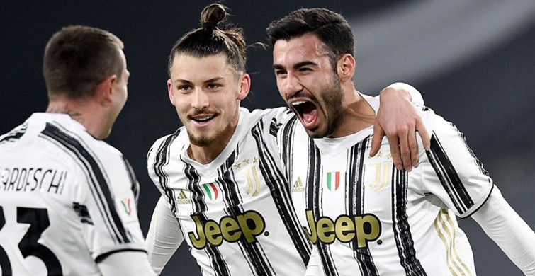 Juventuslu Futbolcular Önlemlere Uymuyor
