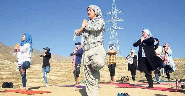 Kabil’de Yoga Günü