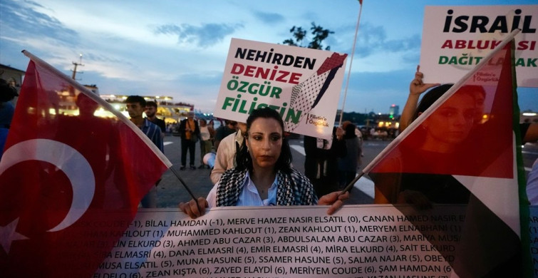 Kadıköy'de Filistin'e Destek Yürüyüşü
