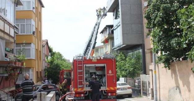 Kadıköy'de Korkutan Yangın