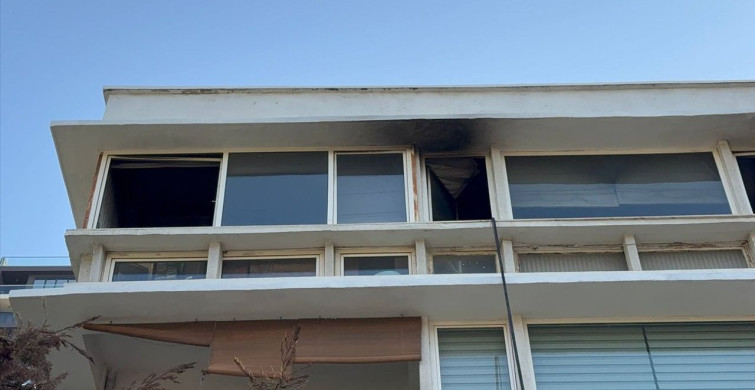 Kadıköy'de Yangın Paniği: 4. Kat Alev Alev Yandı