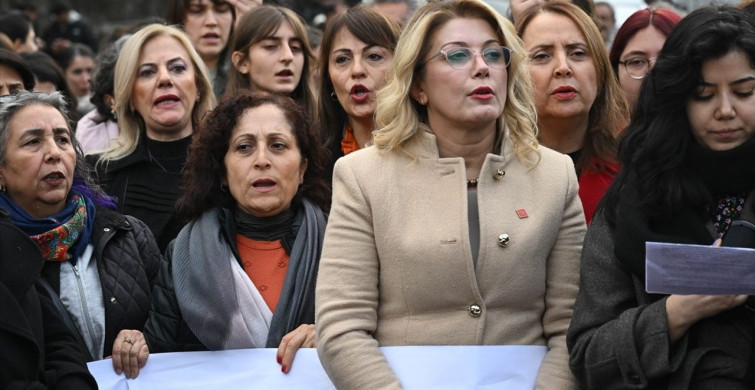 Kadın Milletvekilleri Ve Ankara Kadın Platformu'ndan Protesto