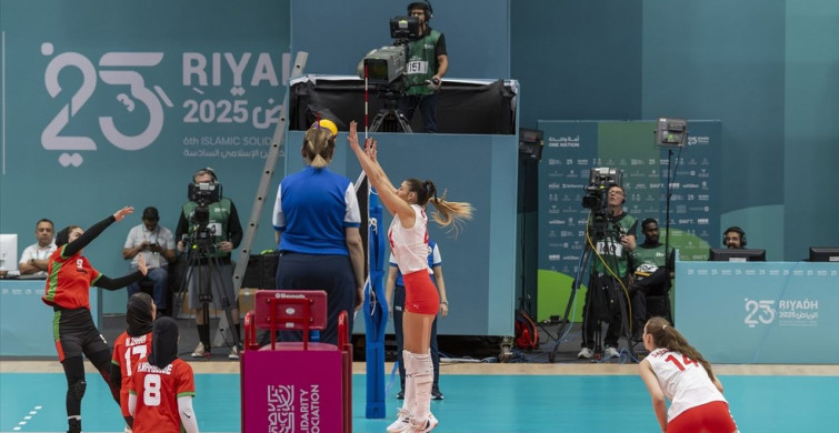 Kadın Voleybol Milli Takımı, 6. İslami Dayanışma Oyunları'na Galibiyetle Başladı