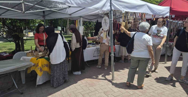 Kadınların El Emeği Ürünleri Eskişehir'de Sergilendi
