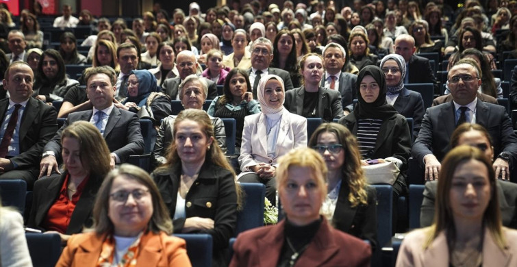 Kadınların Teknolojideki Rolü ve Yapay Zeka Programı