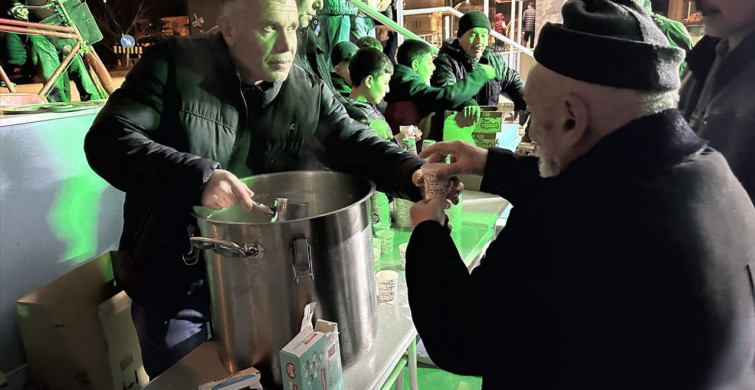 Kadir Gecesi'nde Çorum'da Süt İkramı