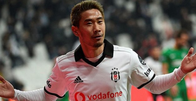 Kagawa İmza Atmaya Hazır