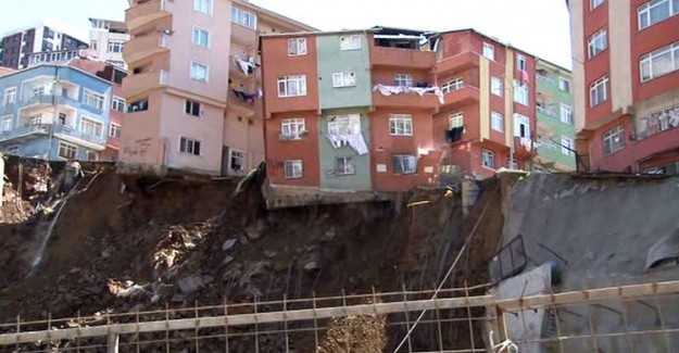 Kağıthane'de 4 Katlı Binanın Çökmesi Olayında Bir Müteahhit İçin Tutuklama Kararı Verildi