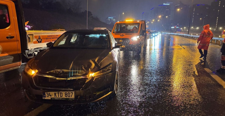Kağıthane'de 7 Araçlı Zincirleme Trafik Kazası