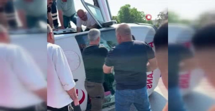 Kağıthane'deki Ambulans Kazasında Yaralılara Yardım