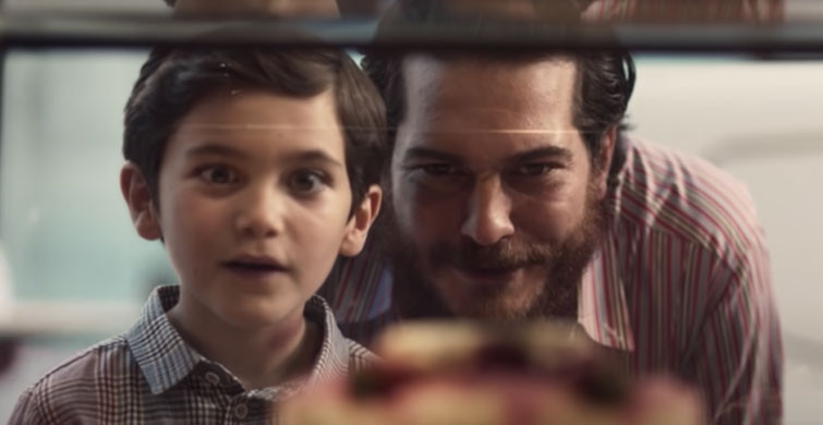 Kağıttan Hayatlar Filminin Ali'si Kimdir?