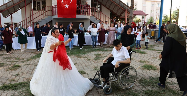 Kahramanmaraş'ta Engelli Bireyin Gelinlik Hayali Gerçekleşti