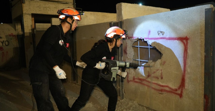 Kahramanmaraş'ta Kadınlardan Oluşan Arama Kurtarma Ekibi Deprem Eğitimi Gerçekleştirdi