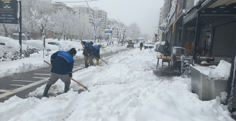 Kahramanmaraş'ta Kar Yağışı Devam Ediyor