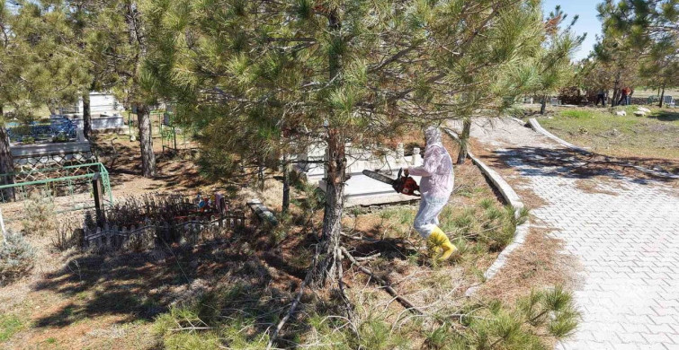 Kahramanmaraş'ta Mezarlık Yenileme Çalışmaları Başladı