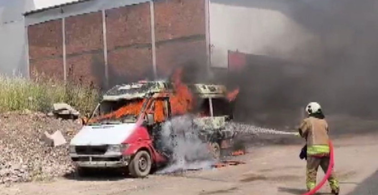 Kahramanmaraş’ta Minibüs Yangını Söndürüldü