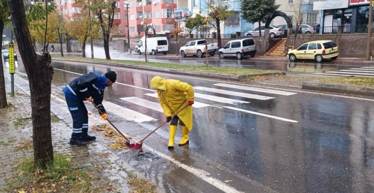 Kahramanmaraş'ta Sağanak Yağış Hayatı Olumsuz Etkiledi
