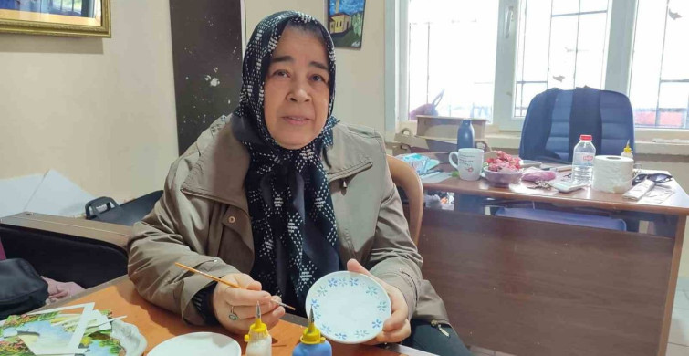 Kahramanmaraş'ta Yaşlı Kadın Kurslarda Üretimle Huzur Buldu