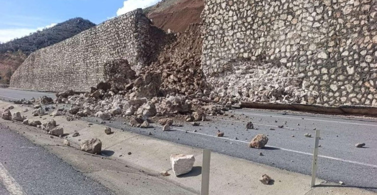 Kahta'da Yağışlar İle Yıkılan İstinat Duvarı