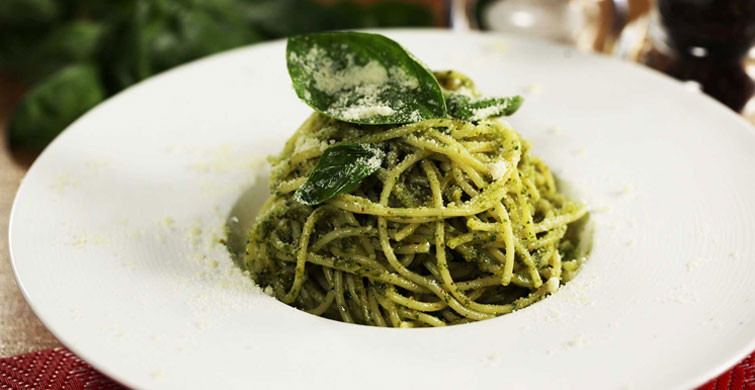 Kaju ve Pesto Soslu Makarna Tarifi