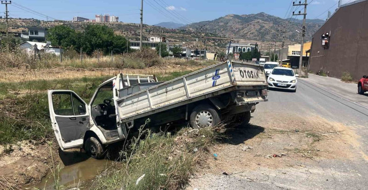 Kamyonet Kanalda Uçtu: Bir Yaralı