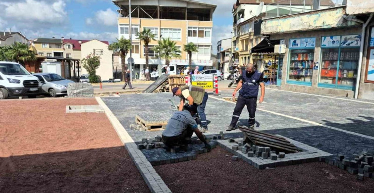 Kandıra’nın yeni meydanı şekilleniyor