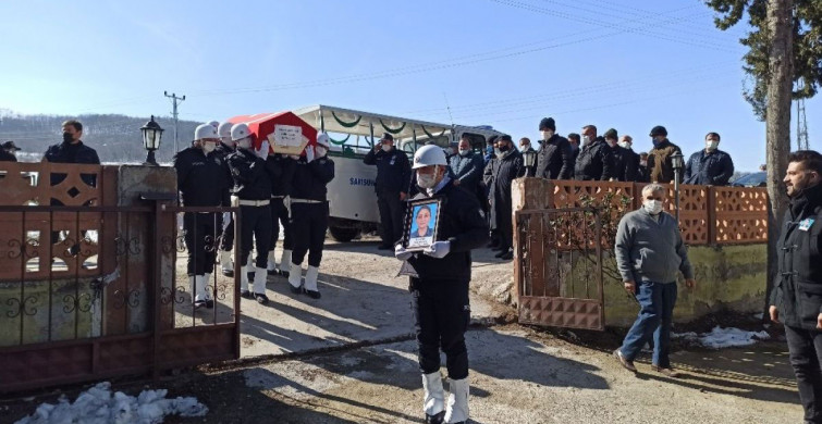 Kansere Yenik Düşen Polis Memuru Sonsuzluğa Uğurlandı
