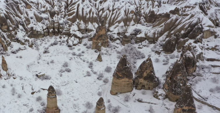 Kapadokya'da Kar Manzarası Drone ile Görüntülendi