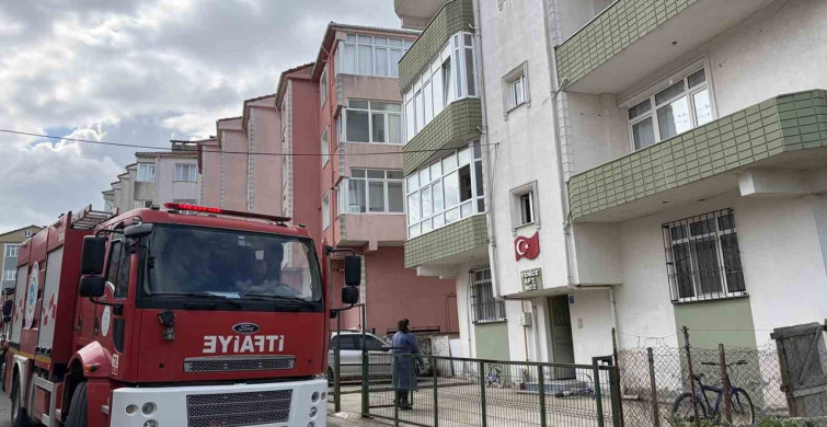 Kapaklı'da Mutfakta Yangın Çıktı, İtfaiye Ekipleri Hızla Müdahale Etti
