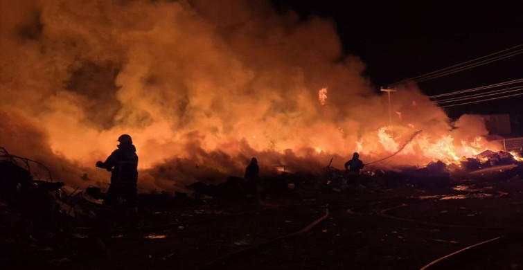 Kapaklı'daki Atık Toplama Merkezinde Yangın Çıktı