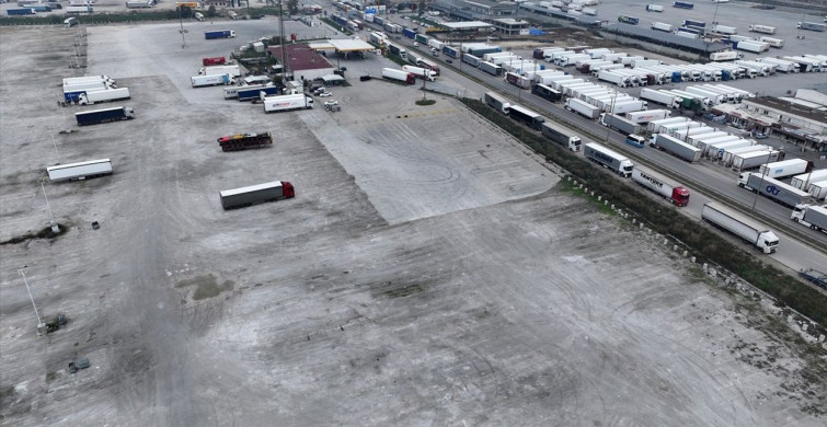 Kapıkule Sınır Kapısı'nda Tır Kuyruğu Uzadı