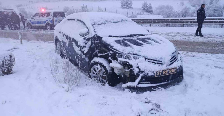 Kar Yağışı Sonrası Zincirleme Kaza: 6 Yaralı