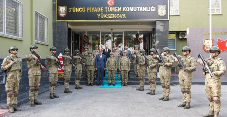 Kara Kuvvetleri Komutanı Tokel Hakkari'de Kara Kuvvetleri Komutanı Tokel Hakkari'de