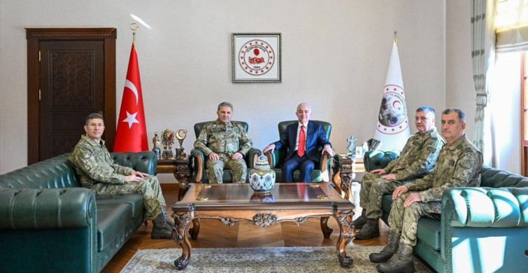 Kara Kuvvetleri Komutanı Tokel, Kırklareli Valisi Turan'ı Ziyaret Etti