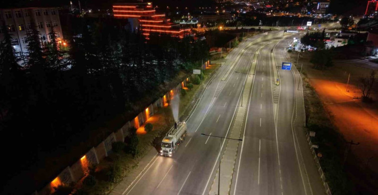 Karabük Belediyesi, içme suyu kullanmadan yeşil alanları suluyor