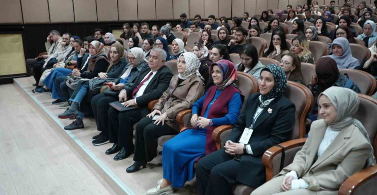 Karabük Üniversitesi'nde Aile Konferansı