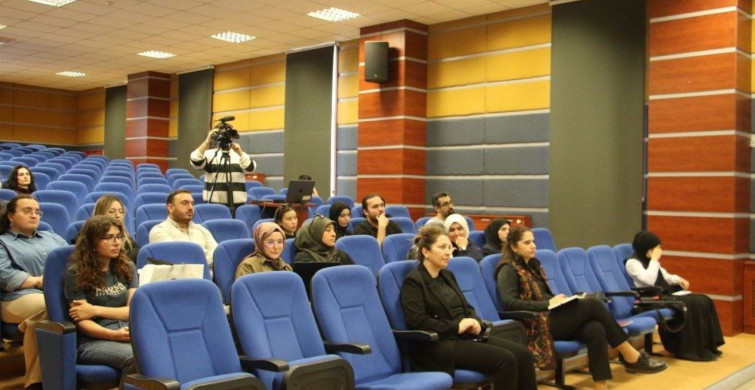Karabük Üniversitesi'nde Dijital Çözümlerle Akademik Yazım Eğitimi