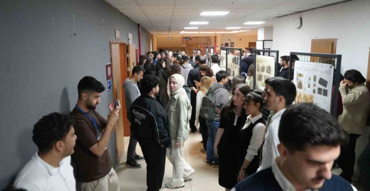 Karabük Üniversitesi'nde Hediyelik Eşya Sergisi Açıldı