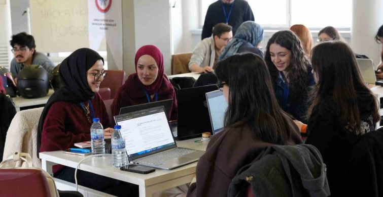 Karabük Üniversitesi'nde Yazılım Geliştirme Hackathonu