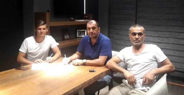 Karabükspor Berke Sağkan’ı Renklerine Bağladı!
