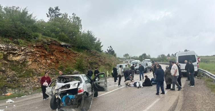 Karabük'te 6 Kişinin Yaralandığı Trafik Kazası Görüntüleri Ortaya Çıktı