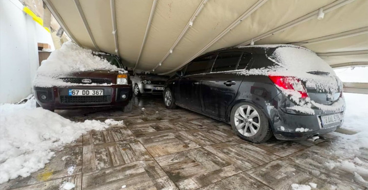 Karabük'te Kar Çatı Çökmesine Sebep Oldu