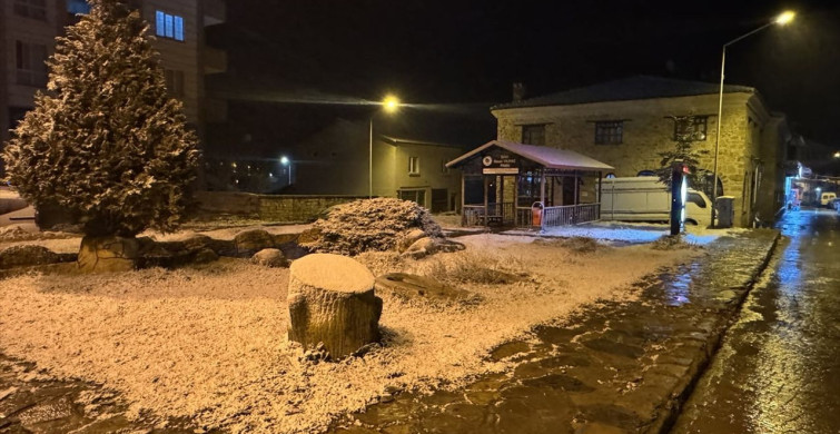 Karabük'te Kar Yağışı Etkili Olmaya Devam Ediyor