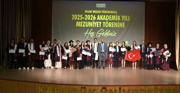 Karabük'te meslek yüksekokullarında mezuniyet coşkusu