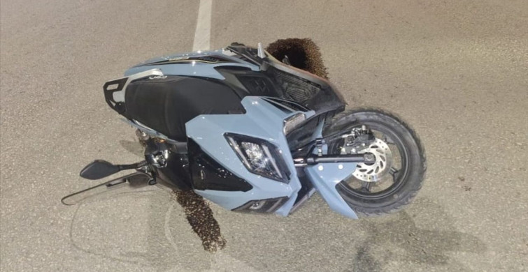 Karabük'te Motosikletliye Çarpan Otomobil Anı Kamerada